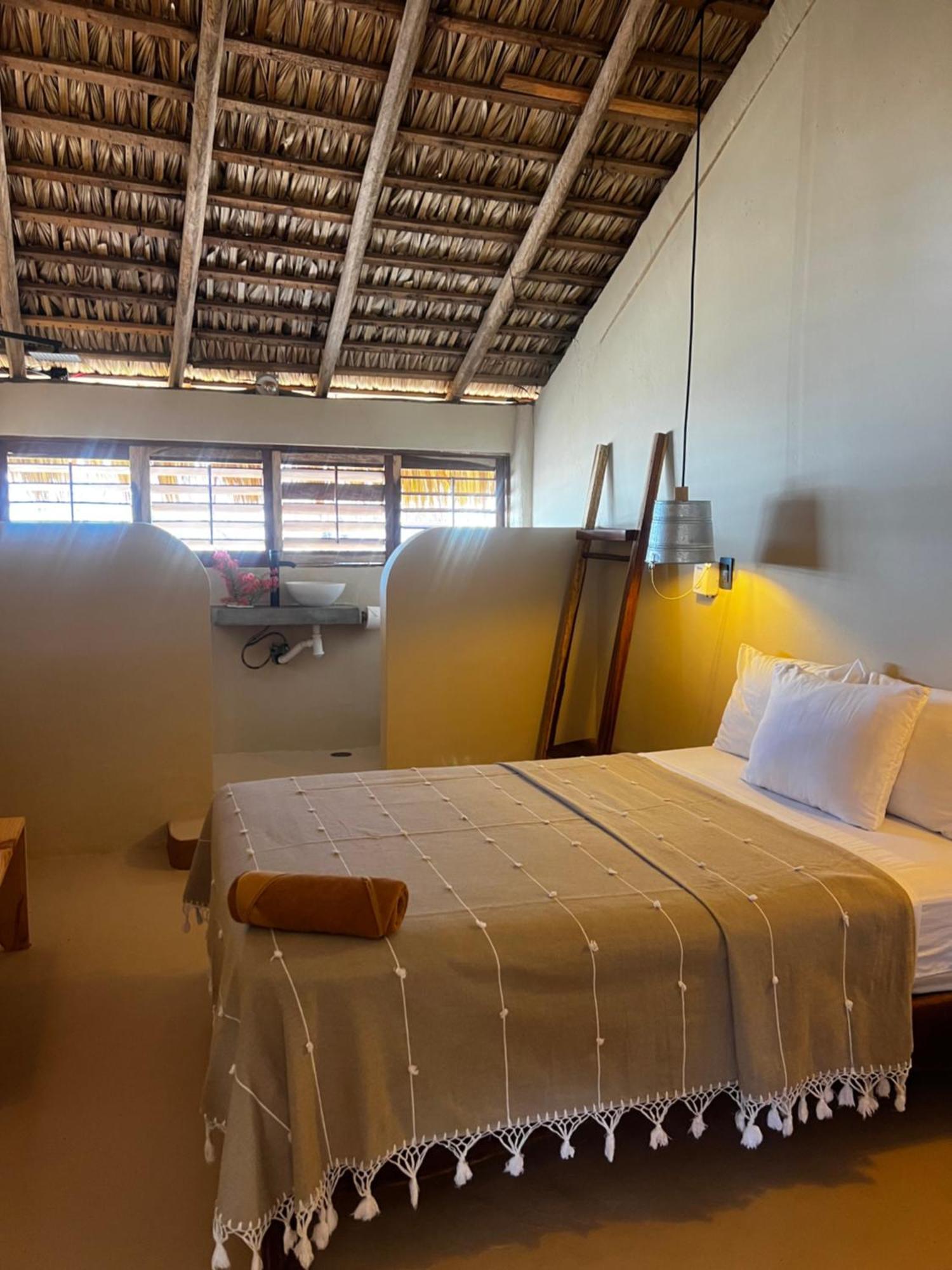 Sebastian De Los Milagros Zipolite Quarto foto