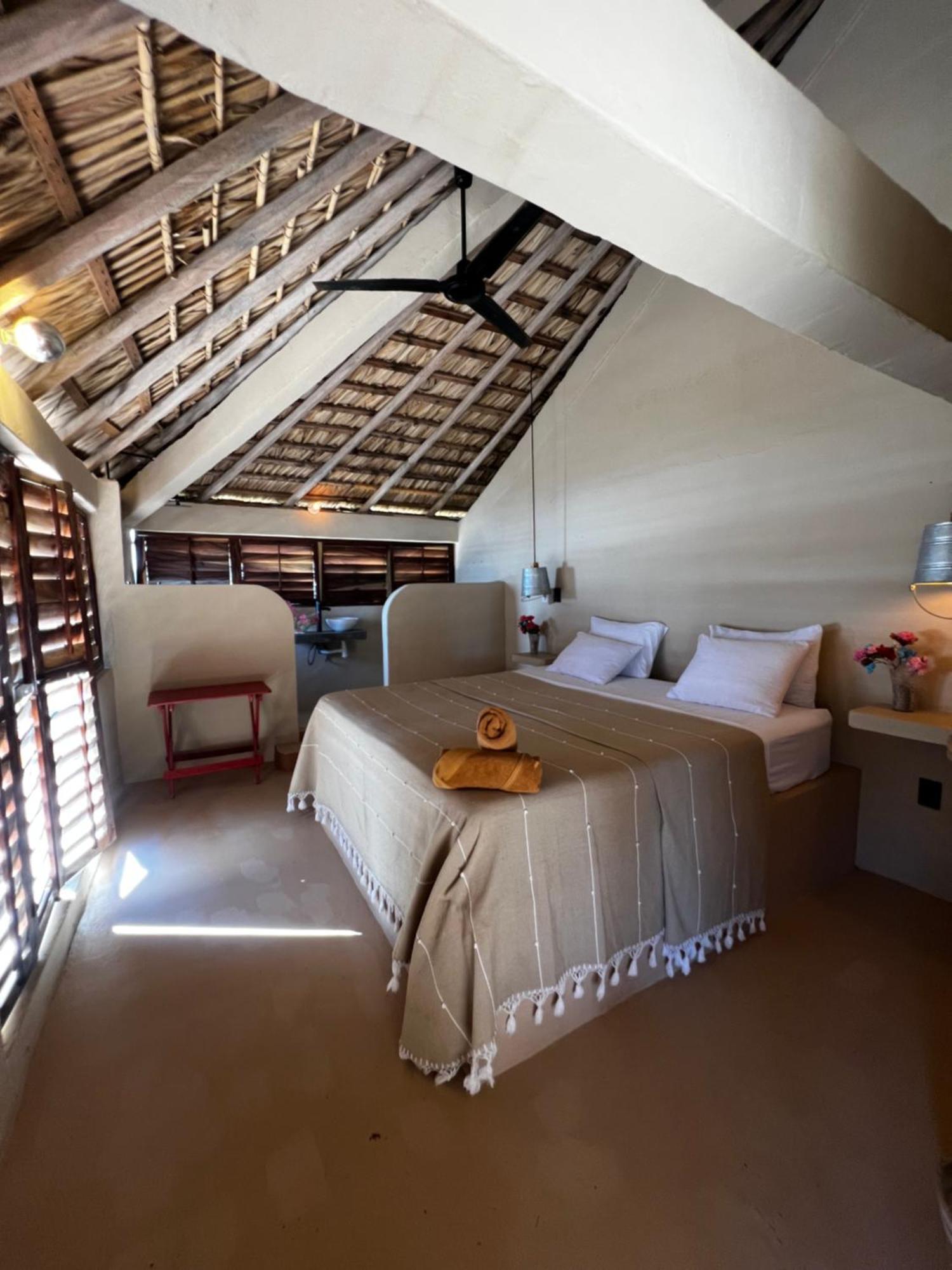 Sebastian De Los Milagros Zipolite Quarto foto